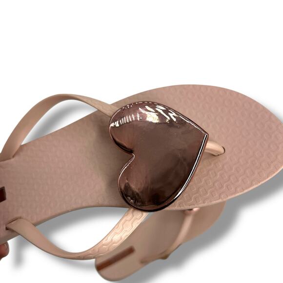 NEW Ipanema Wave Heart Flip Flop Sandals Size 8 Pink Rose Gold Flip Flops - Picture 7 of 13
